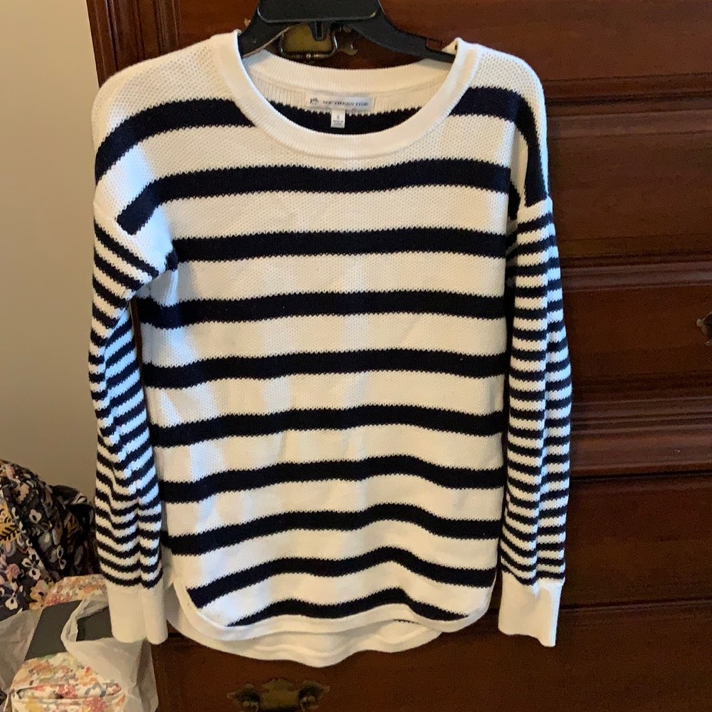Southern Tide sweater size small